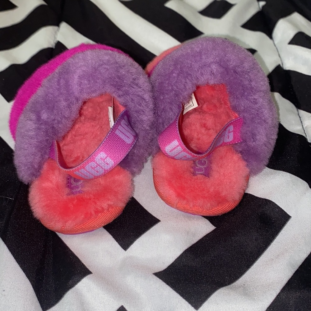Ugg slides - Picture 2 of 2